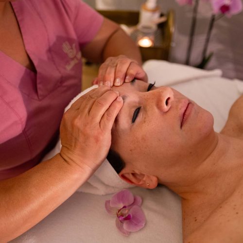 Healing Hands – Physical Therapy, Therapeutic Massages and Spa in Antigua Guatemala