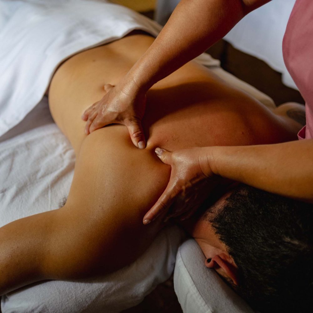 Spinal Therapy at Healing Hands – Physical Therapy, Therapeutic Massages and Spa in Antigua Guatemala